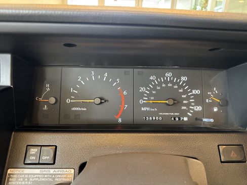 Used 1991 INFINITI M30 Convertible RWD image 21