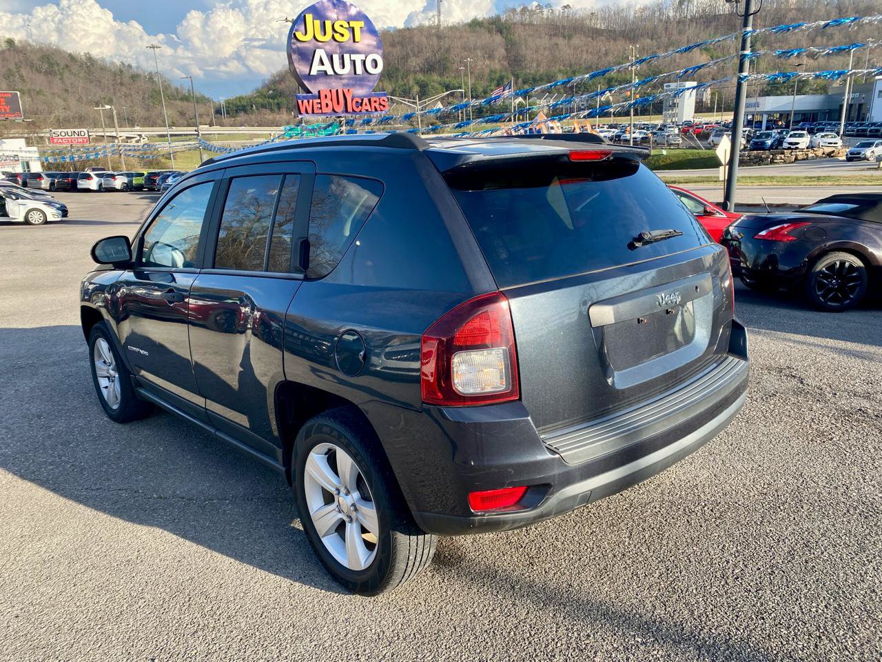 Used 2014 Jeep Compass Sport FWD image 5