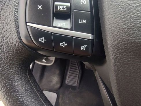 Used 2023 Ford Transit 350 XLT RWD image 17