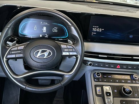 Used 2025 Hyundai Palisade SEL FWD image 15