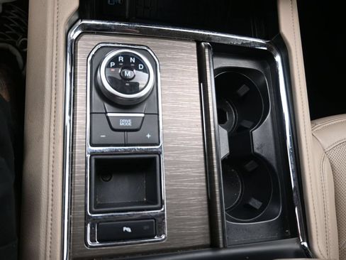 Used 2024 Ford Expedition Max Limited RWD image 11