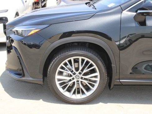 Certified 2025 Lexus NX 350 AWD w/ Accessory Package (2T) image 4