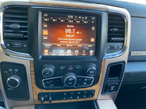 Used 2014 RAM 2500 Longhorn w/ Convenience Group AWD/4WD image 67