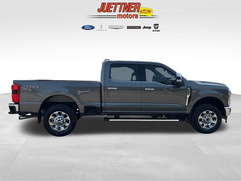 Used 2025 Ford F350 Lariat w/ Chrome Package AWD/4WD image 7