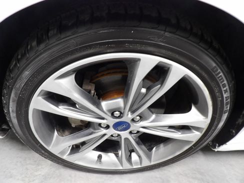 Used 2019 Ford Fusion Titanium AWD/4WD image 26
