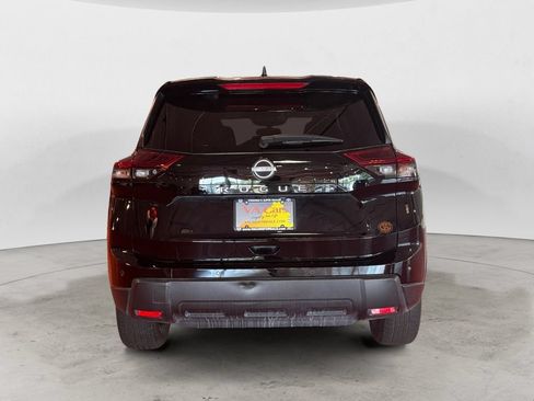 Used 2025 Nissan Rogue SV FWD image 4