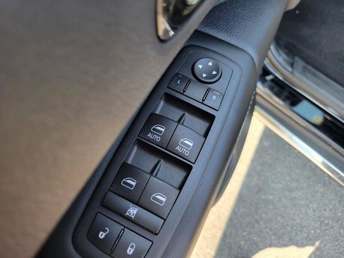 Used 2024 Dodge Durango SXT image 22