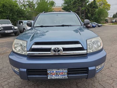 Used 2005 Toyota 4Runner SR5 AWD/4WD image 4