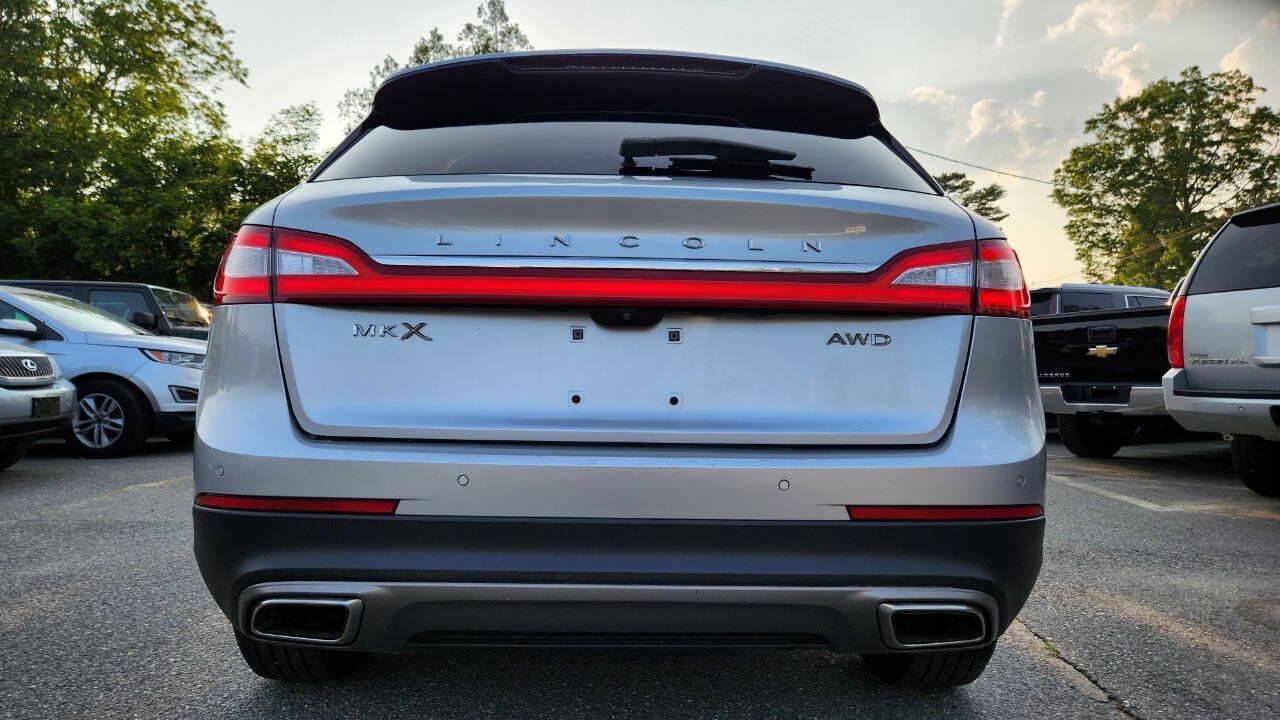Used 2016 Lincoln MKX Select w/ Select Plus Package AWD/4WD image 14