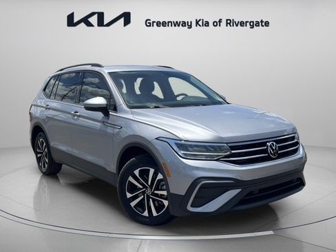 Used 2023 Volkswagen Tiguan S FWD image 1
