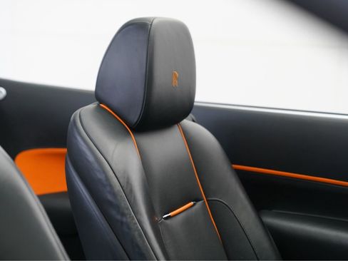 Used 2020 Rolls-Royce Dawn image 85