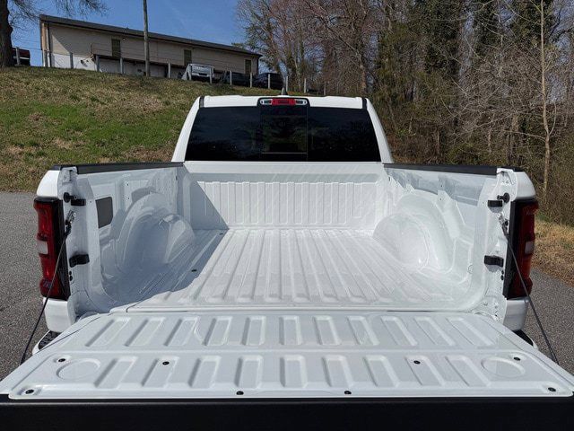 Used 2026 RAM 1500 Big Horn AWD/4WD image 8