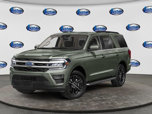 Used 2022 Ford Expedition XLT AWD/4WD image 1