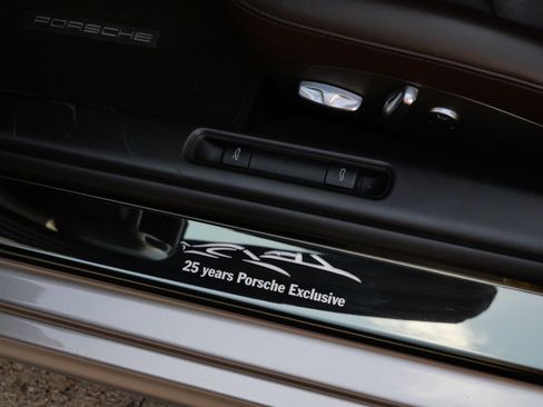 Used 2012 Porsche 911 Turbo S AWD/4WD image 17