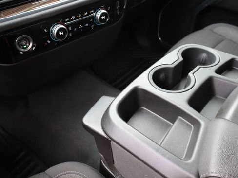 Used 2024 GMC Sierra 1500 Elevation image 23