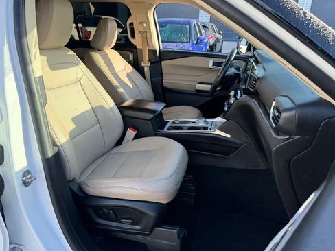 Used 2021 Ford Explorer Limited AWD/4WD image 19