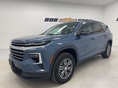 Used 2024 Chevrolet Traverse LT w/ Trailering Package