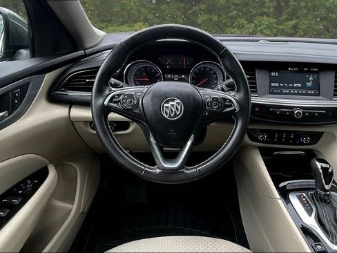 Used 2018 Buick Regal Preferred FWD image 8