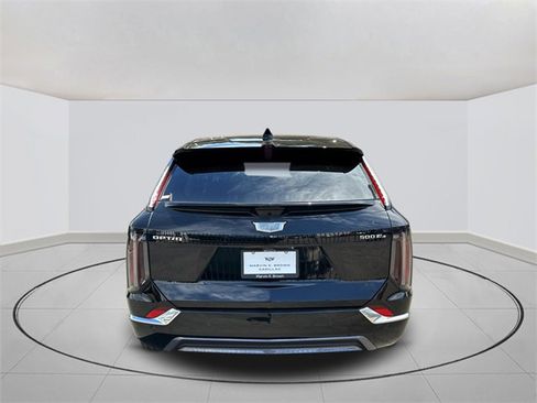New 2025 Cadillac Optiq Luxury 1 image 12