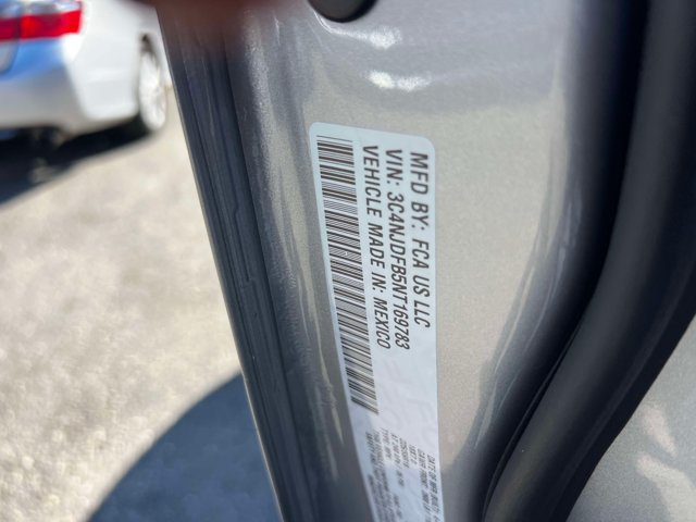 Used 2022 Jeep Compass Latitude AWD/4WD image 19