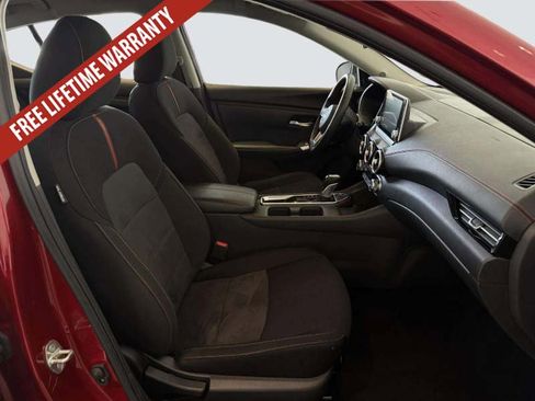 Used 2025 Nissan Sentra SR FWD image 31