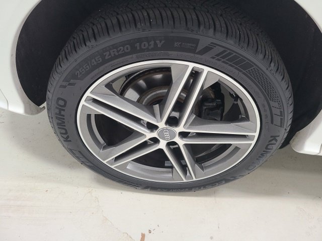 Used 2018 Audi SQ5 Premium Plus AWD/4WD image 38