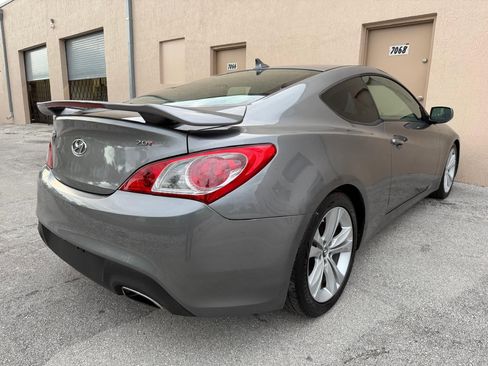 Used 2012 Hyundai Genesis 2.0T image 4