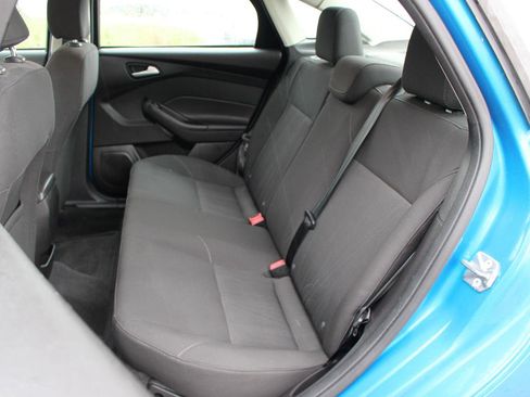 Used 2015 Ford Focus SE image 31