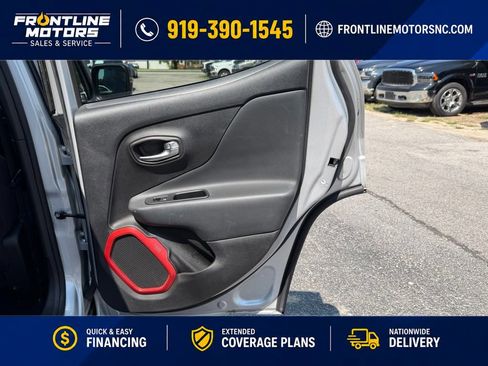 Used 2017 Jeep Renegade Trailhawk AWD/4WD image 15