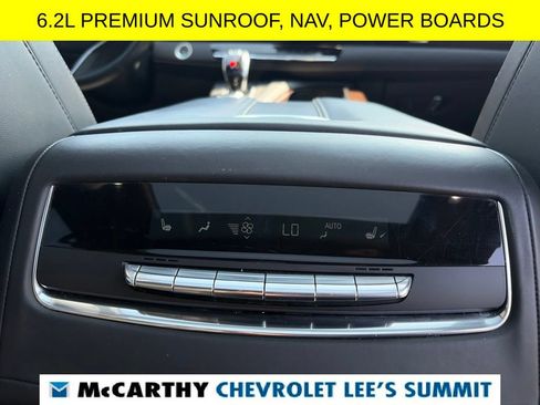 Used 2022 Cadillac Escalade ESV Premium Luxury Platinum AWD/4WD image 40