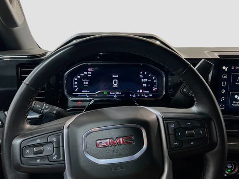 Used 2024 GMC Sierra 1500 SLT image 13