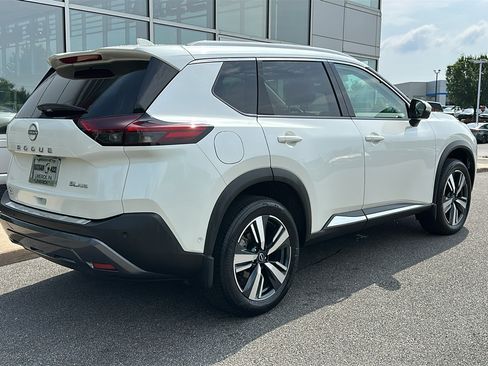 Certified 2023 Nissan Rogue SL w/ SL Premium Package AWD/4WD image 7
