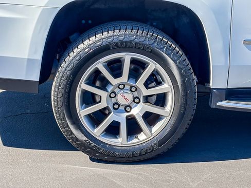 Used 2020 GMC Yukon XL Denali RWD image 19