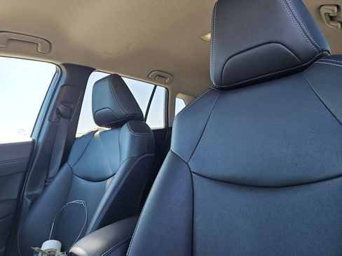 Used 2023 Toyota Corolla Cross XLE image 25