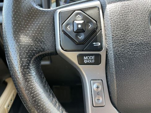 Used 2016 Toyota 4Runner Limited AWD/4WD image 21