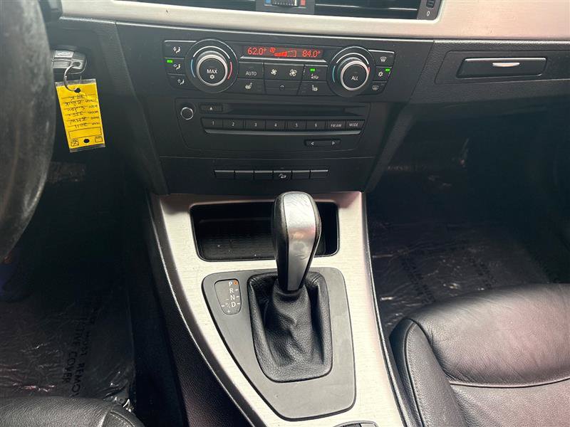 Used 2011 BMW 335i xDrive Sedan AWD/4WD image 21