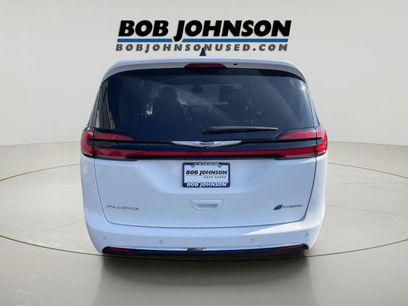 Used 2023 Chrysler Pacifica Limited
