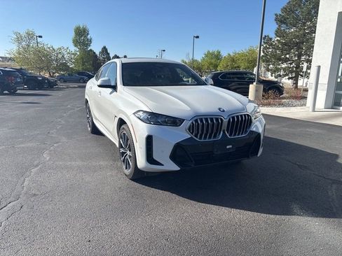 Used 2024 BMW X6 xDrive40i w/ Premium Package AWD/4WD image 7