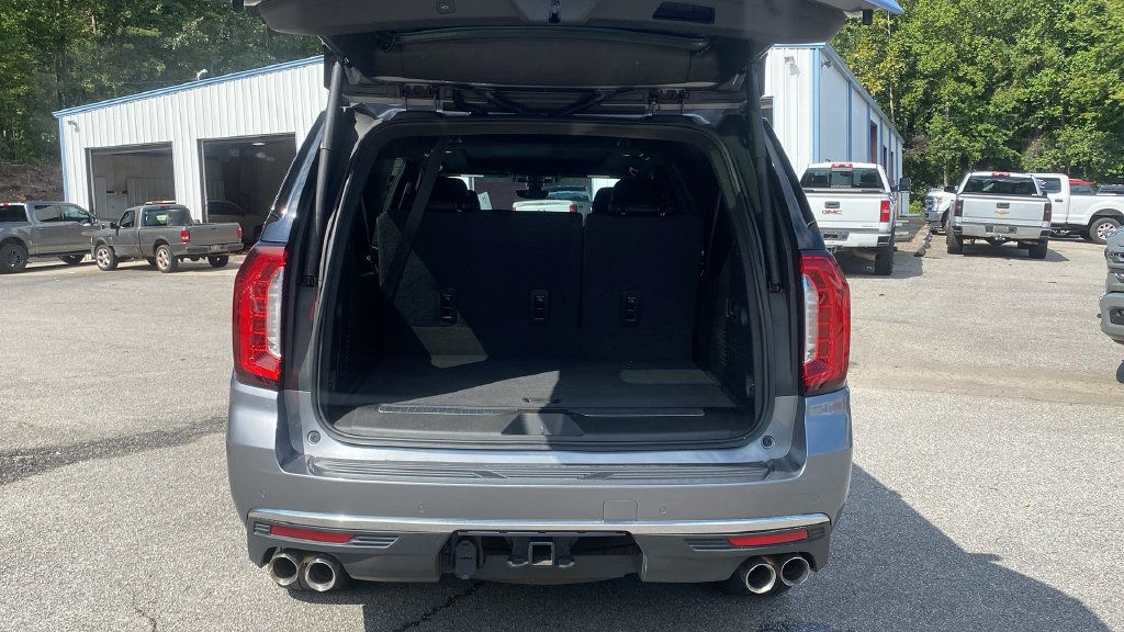 Used 2022 GMC Yukon XL Denali w/ Advanced Technology Package RWD image 19
