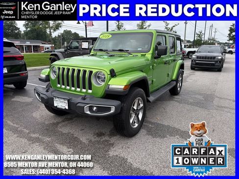 Used 2018 Jeep Wrangler Unlimited Sahara AWD/4WD image 3
