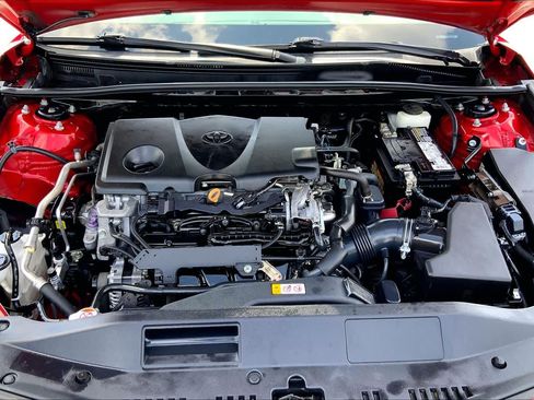 Used 2019 Toyota Camry XSE FWD image 31