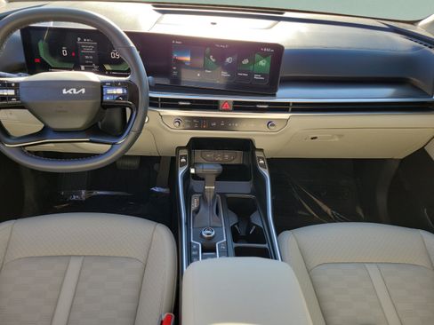 Certified 2026 Kia Sorento S FWD image 10