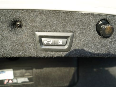 Used 2016 BMW M5 image 29