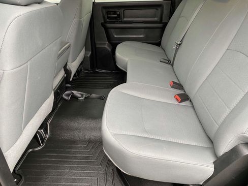 Used 2018 RAM 1500 Express w/ Express Value Package image 12