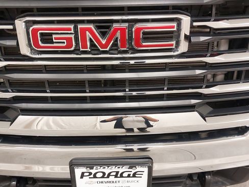 Used 2024 GMC Sierra 3500 SLE w/ SLE Convenience Package image 31