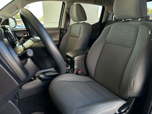 Used 2022 Toyota Tacoma SR image 13
