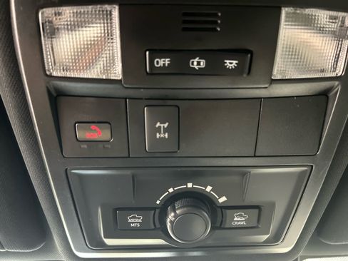 Used 2023 Toyota Tacoma TRD Off-Road w/ Technology Package AWD/4WD image 6