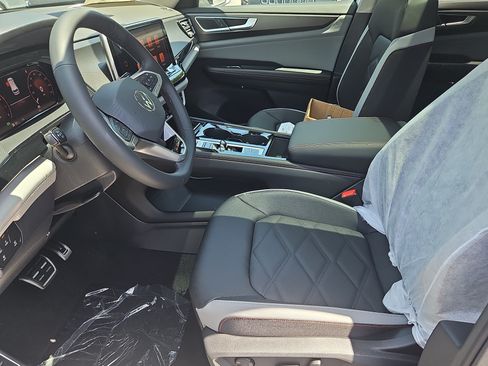 New 2026 Volkswagen Atlas Peak Edition AWD/4WD image 18