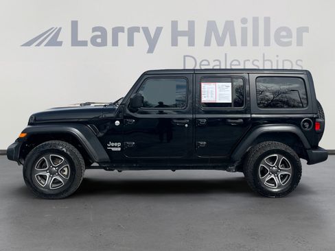 Used 2020 Jeep Wrangler Unlimited Sport S image 2