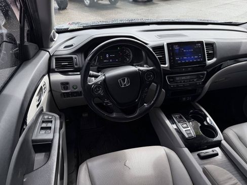 Used 2020 Honda Ridgeline RTL-E image 16